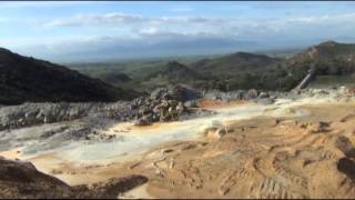 preview picture of video 'Blitz sul lago di cianuro della miniera abbandonata di Furtei in Sardegna'