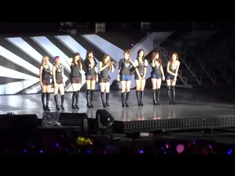[Fancam] SMTOWN Singapore 23/11/2012 - SNSD (Intro)