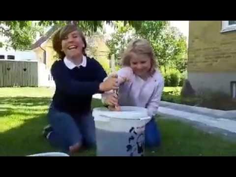 Hur illa kan egentligen nässelvatten lukta?