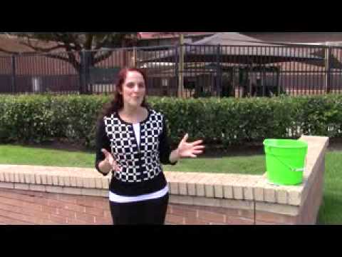 Rabbi Samantha Kahn & the ALS Ice Bucket Challenge