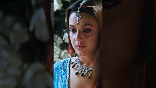 Download lagu If 2000s Bollywood weddings had a heartbeat — it was this song ❤️ #maahive #shankarehsaanloy mp3