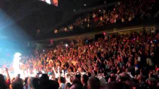 Kenny Chesney - Summertime (LIVE Grand Rapids 5.7.11)