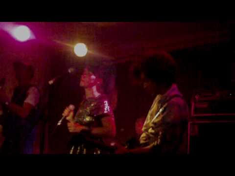 Get Back Guinozzi - Kings Song