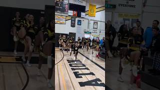 Download lagu Who want the smoke? 💨 #BlackGirlsCheer #StompNShake #cheer #cheerleading #stompandshake mp3