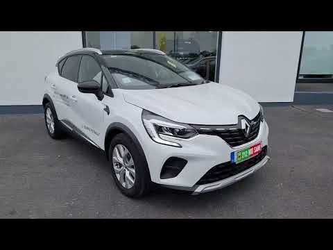 211MO435 Renault CAPTUR Iconic Walkaround