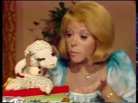 "Christmas with Shari Lewis" and Lambchop in 1976.