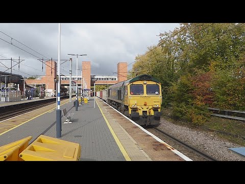 Freightliner Class 66 passes Stevenage (15/10/20)