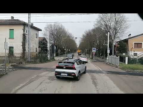 camionisti senza trattoria 28/2/23 Solarolo ingresso difficile in stazione in l'eccezionale 17.50 mt