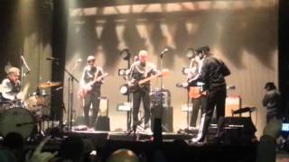 Eels-3rd encore-Open my present/Go Eels 2-24-2013
