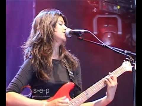 Nicole Fermie live at BosPop (Weert, Netherlands)