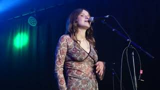 Gabrielle Aplin - Waking Up Slow - Live at Kavaka Oudaan  - Antwerp 2026