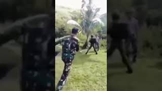 Download lagu kejadian lucu tni saat pendidikan bikin pelatih ngakak 😂 mp3