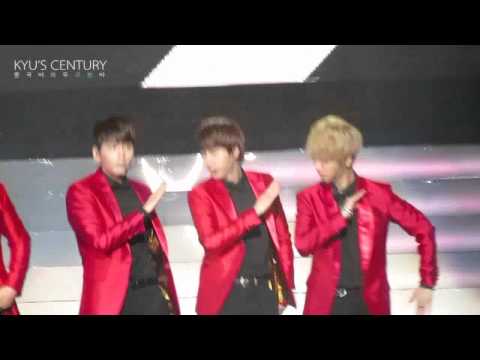 [HD Fancam] 120826 MO.A in Guangzhou - Super Junior MR.SIMPLE (Kyuhyun Focus)