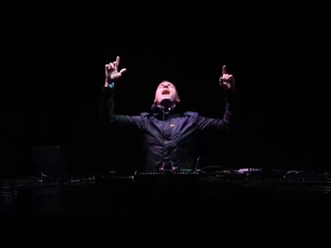 ZAXX vs. Riggi & Piros vs. Hardwell - Alpha Young Again (Hardwell MashUp)