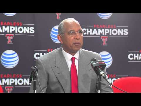 Jaye Crockett Leads Texas Tech Past Texas