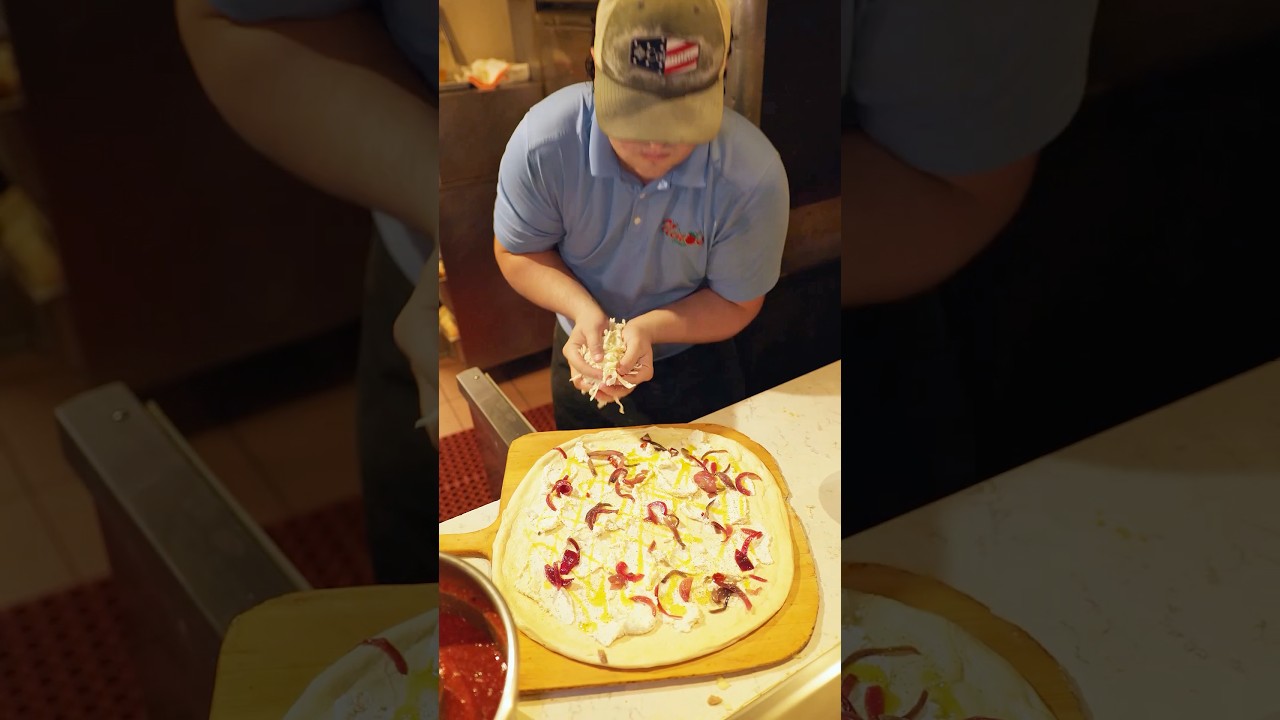 Type “Pizza” in the comments to sign up for our rewards program 🍕✨