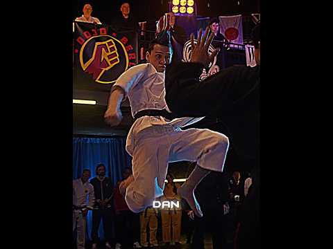 Hawk gets revenge on Yoon!!! | Hawk vs Yoon | #edits #cobrakainetflix #edit #1v1 #shorts #cobrakai