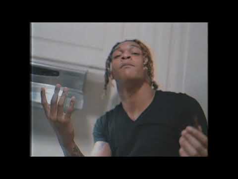 Balencis - AMG Pyro (feat.) Yung Me & Kxng Heem