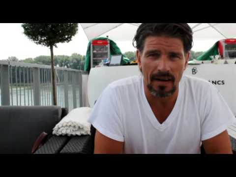 Gabriel Landeskog´s Peter Wallen agent greets Eurolanche members