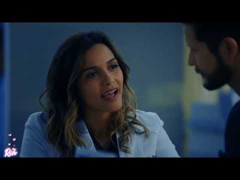 Charly Reynolds - Neon Moon ❤️ Billie, Conrad, Cade(Gigi e Nic)