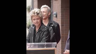 Download lagu Bille Joe Armstrong accepts Green Day's star on the Hollywood Walk of Fame mp3