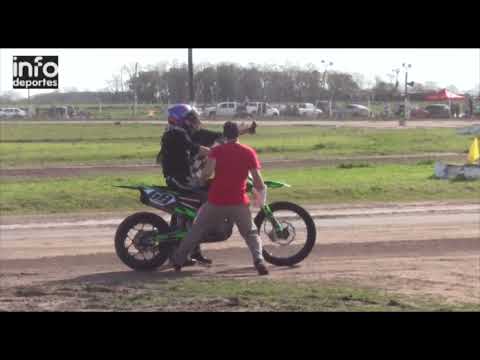 MOTOCICLISMO (4° Fecha - Giles): FINAL 50 CC ESCUELA Y CLASE OPEN...