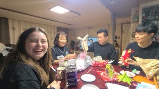 The reaction of a Korean family upon receiving Christmas and New Year's gifts? 😊 🇹🇷🇰🇷