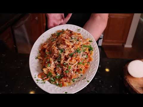 Farmers From Italy - Chef Fabio's Sausage Ragù with Viaggio Bowties