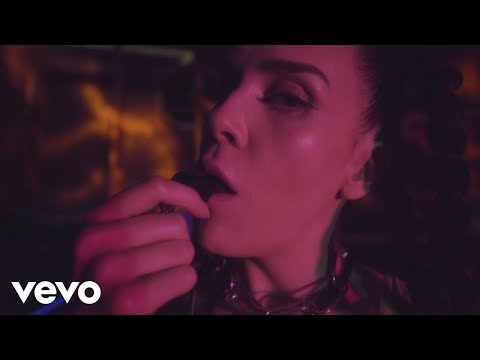 Sini Sabotage, Seksikäs-Suklaa - Aerobist