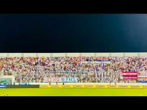 "La hinchada melenuda - Vamos Leones que esta noche tenemos que ganar" Barra: La Ultra Fiel &bull; Club: Club Deportivo Olimpia