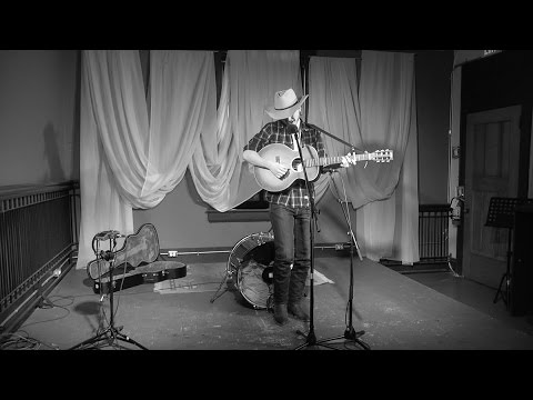 An Empty Room with Colter Wall - 