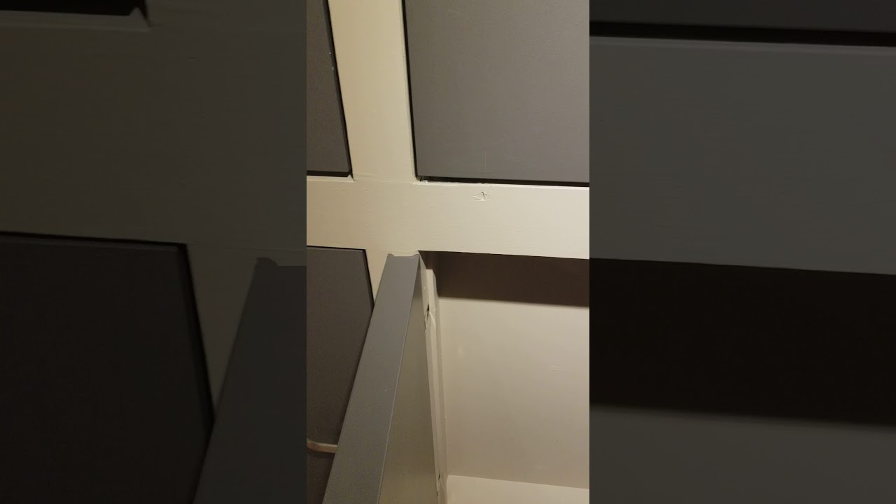 Harmon Hinge