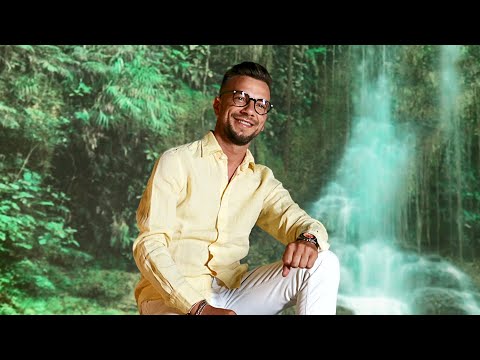 Alex De La Orastie - Urc pe munti fara carare Video