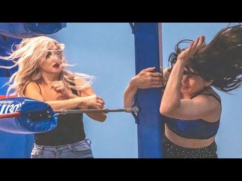 HIGHLIGHT  |  Heather Monroe ATTACKS!