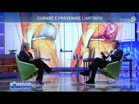Gonfiore alle caviglie nella gotta Mal di pancia sul lato sinistro in basso nella parte bassa della schiena dà