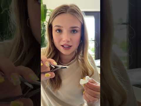 I do Jana's nails like in a nail salon (I try)