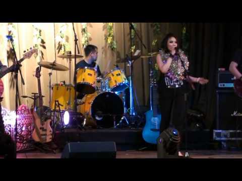 A Chit Tae Lar @ London Thingyan, 2011