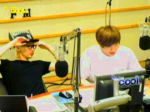 110815 KTR eunhyuk Hat change & leeteuk kkk