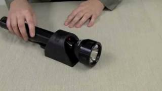 Video: Streamlight SL-20L Handheld Uppladdningsbar Ficklampa