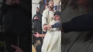 הרב שלום סבג - שיעורי וידאו - הרב שלום סבג וחברים✨ בניגונים שמעיפים את השכל