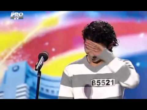 Dinu Valentin Canta Cat De Frumoasa Esti