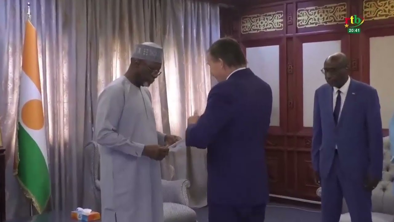 AES Actualités / Niger : présentation des copies figurées des lettres de créances