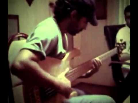 Abdullah Shakar playing (MSG) MuratSezen Guitars with Phil Jones Bass amp...