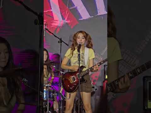 260817 QWER 이시연 BAD HABIT 세로직캠 in TFT와일드팬페스트