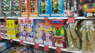 preview picture of video 'Magnolia Beach Tx FireWorks Stand'