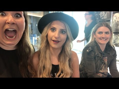 download lagu mp3 mp4 Sara Evans Website, download lagu Sara Evans Website gratis, unduh video klip Sara Evans Website