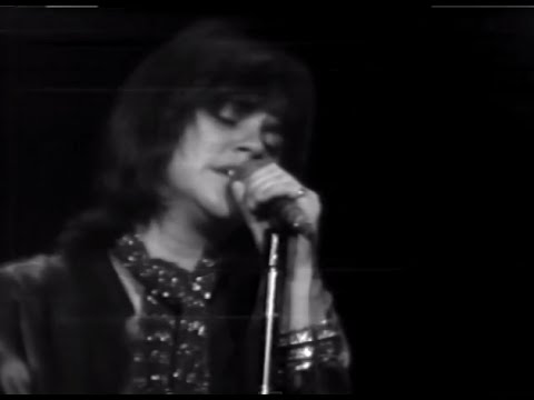 Linda Ronstadt - Heat Wave - 12/6/1975 - Capitol Theatre (Official)