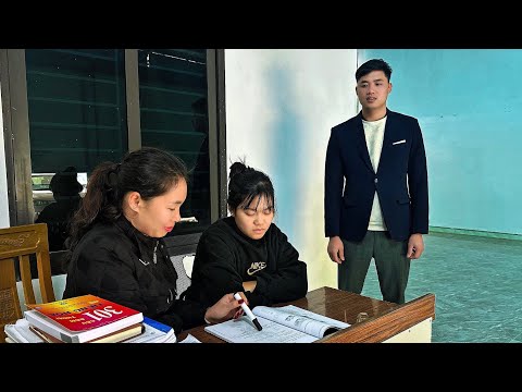 Tu Na received thorough training in her work from CEO Alex's close secretary.