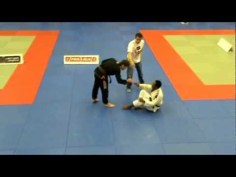 Daniel Agard vs Ross Nicholls, Brown Belts, Finals, Open Weight, English Open BJJ 2012.MPG
