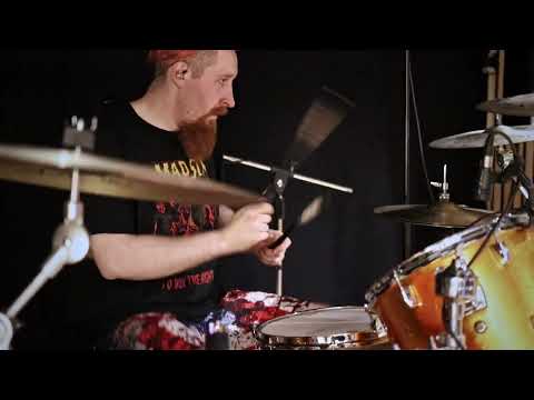 We are recording new drum tracks in studio!